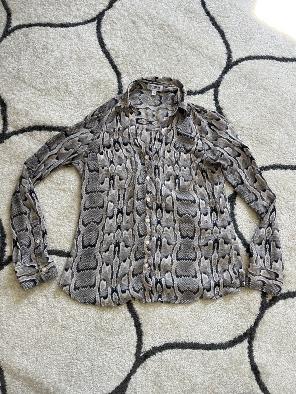 Express Snake Print Button-Up Portofino Shirt in Beige and Gray